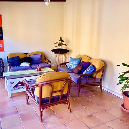 Pura Vida Tenerife Pensjonat